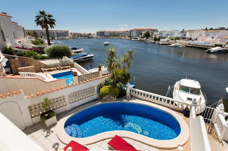 אמפוריבראבה 2009 Casa San Maurici Con Piscina By Homeselectspain מראה חיצוני תמונה